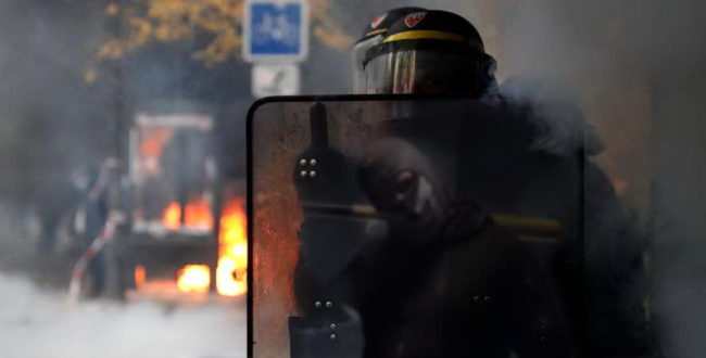 Violences policières.